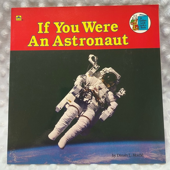 Set of 2: Children’s Books About Space and Being an Astronaut - Picture 2 of 9